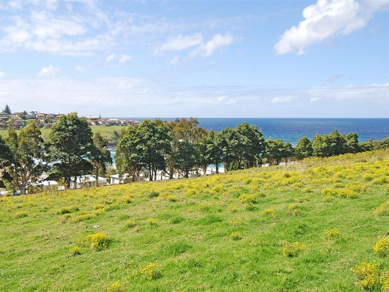 77 Attunga Avenue, Kiama Heights NSW 2533