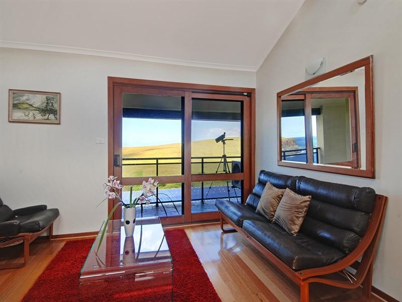 8 Elanora Road, Kiama Heights NSW 2533