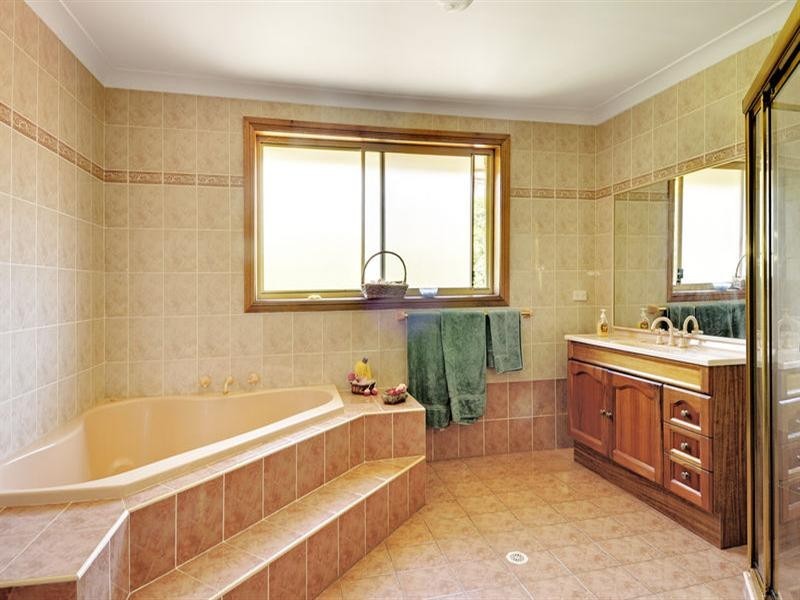 12 Newing Circuit, Kiama Downs NSW 2533