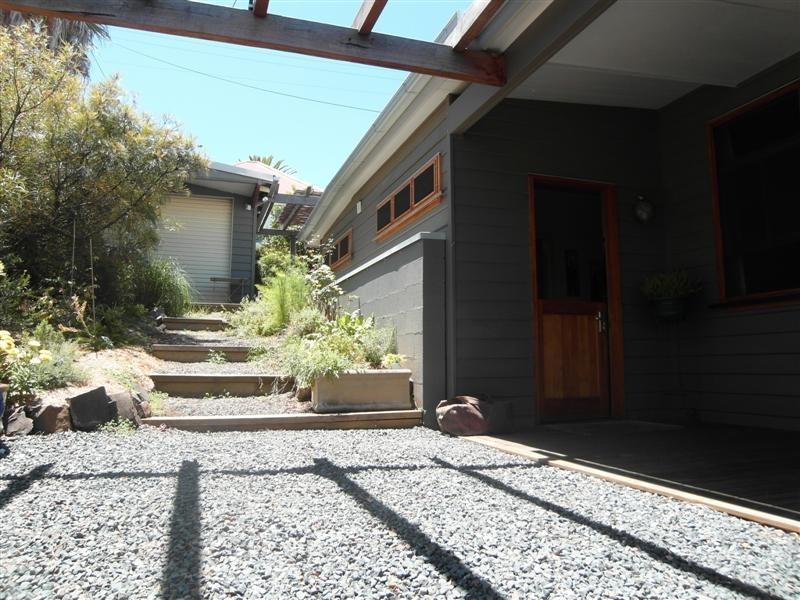 4 Devonshire Crescent, Kiama NSW 2533