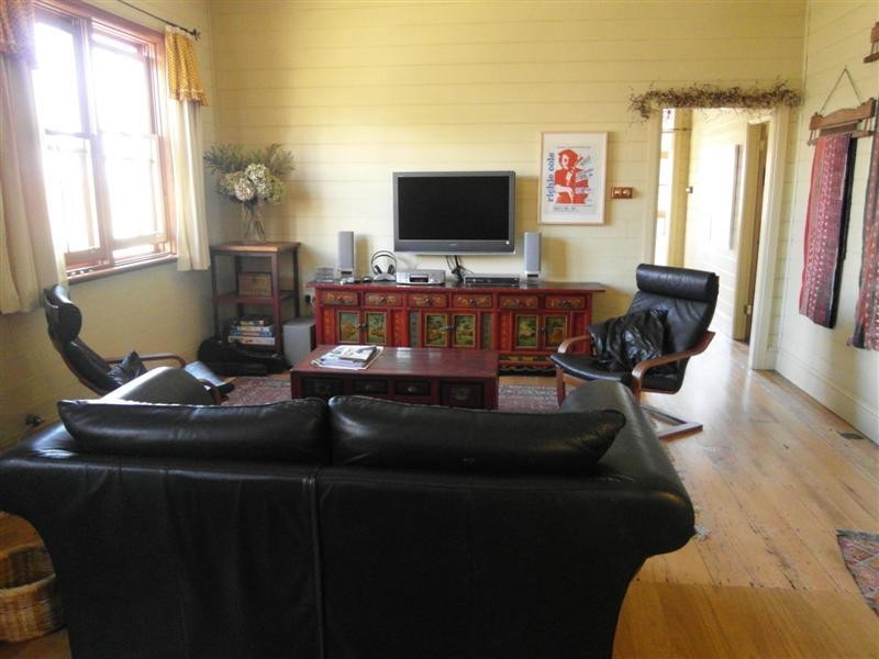 4 Devonshire Crescent, Kiama NSW 2533