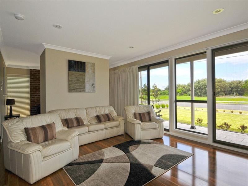 123 North Kiama Drive, Kiama Downs NSW 2533