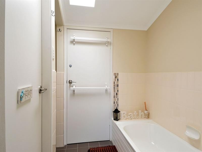 123 North Kiama Drive, Kiama Downs NSW 2533