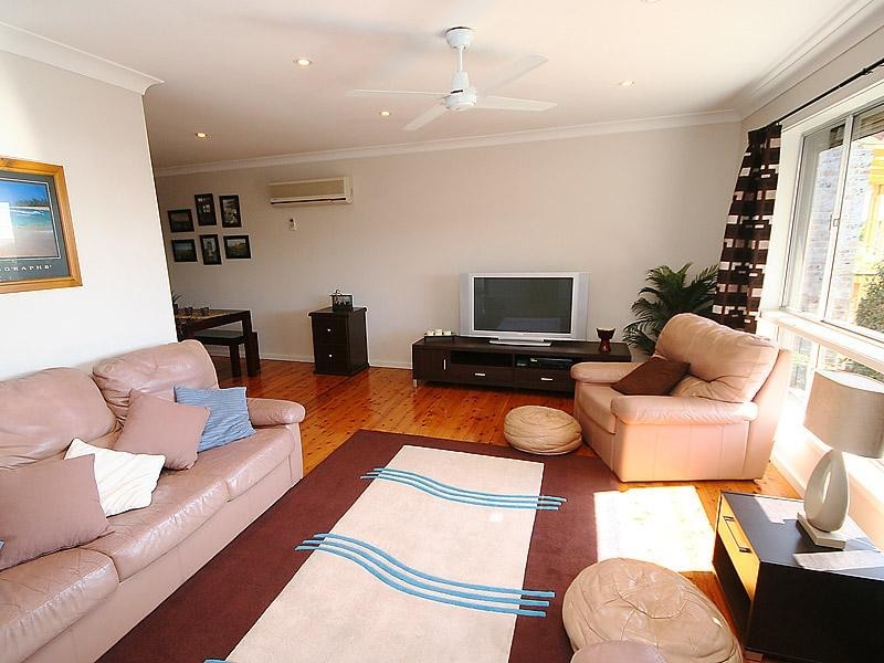 13 Flinders Avenue, Kiama Downs NSW 2533