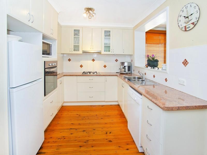 34 Flinders Avenue, Kiama Downs NSW 2533