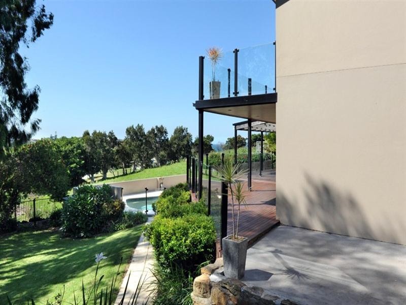 65 Attunga Avenue, Kiama Heights NSW 2533