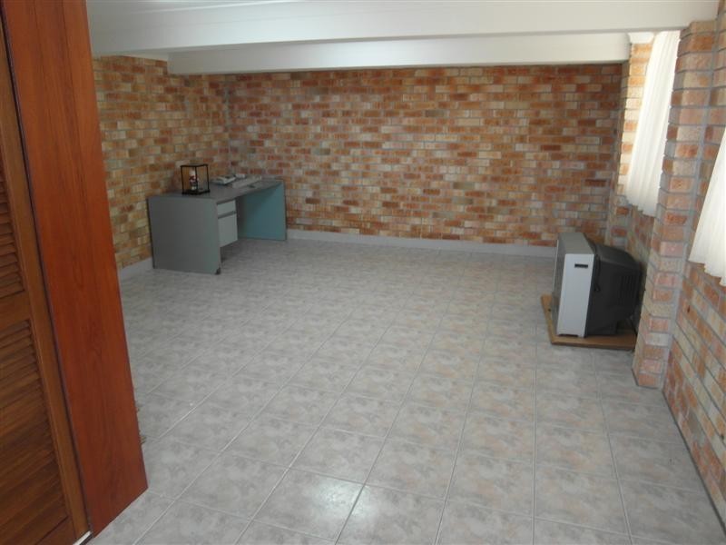 83 The Kingsway, Barrack Heights NSW 2528