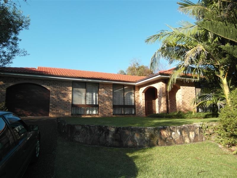33 Hughes Crescent, Kiama Downs NSW 2533