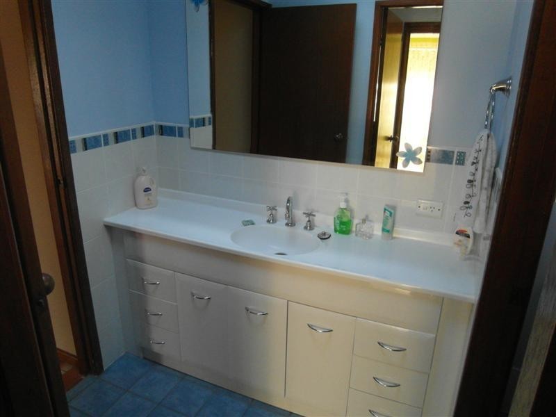 33 Hughes Crescent, Kiama Downs NSW 2533