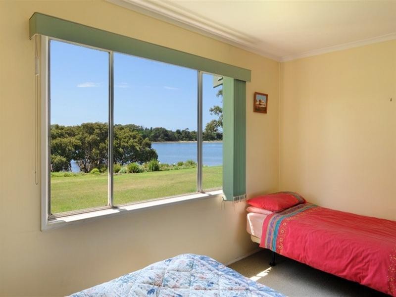 92 Charles Avenue, Minnamurra NSW 2533