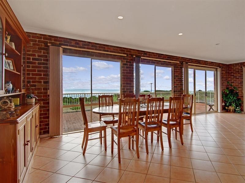 60 Cathedral Rocks Avenue, Kiama Downs NSW 2533