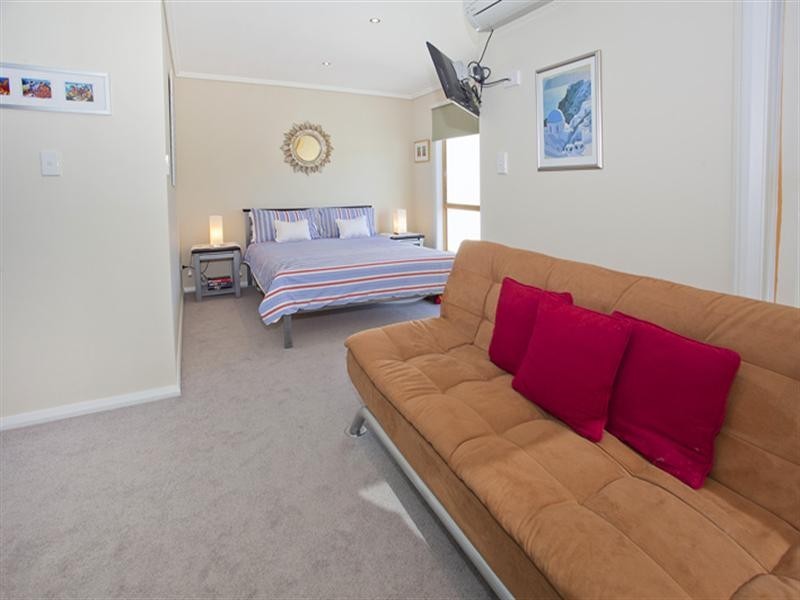 42 Boanyo Avenue, Kiama NSW 2533