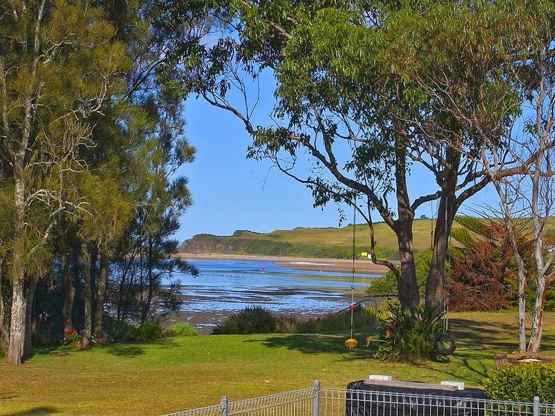 42 Charles Avenue, Minnamurra NSW 2533