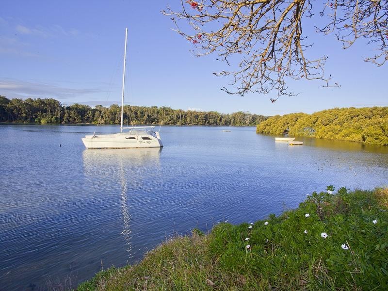 42 Charles Avenue, Minnamurra NSW 2533