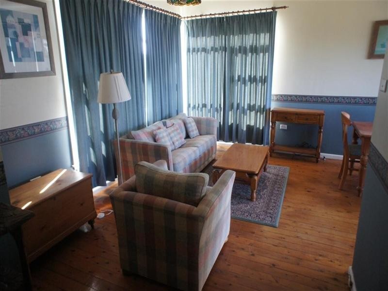 18 Gibraltar Avenue, Kiama Downs NSW 2533