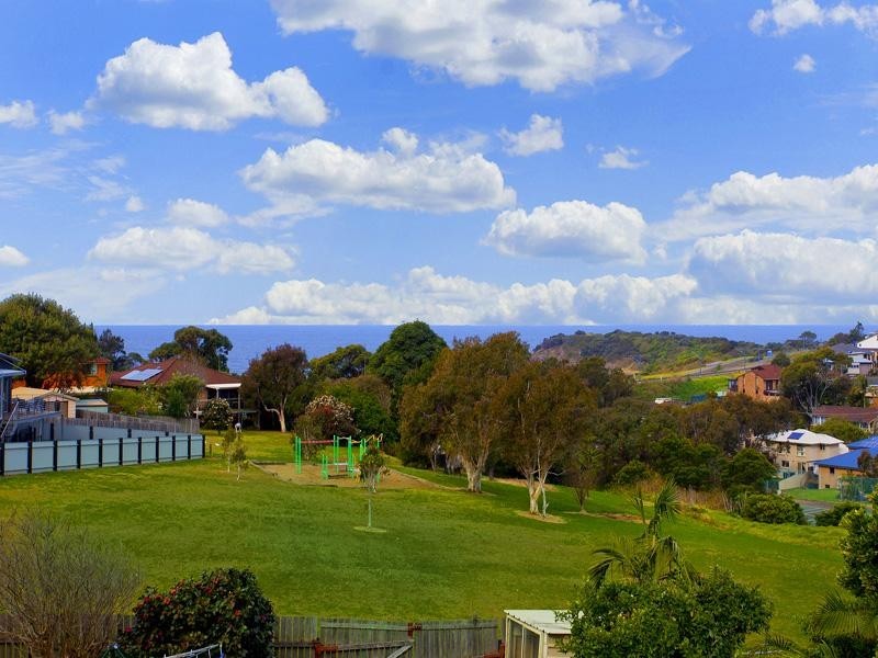 96 Riverside Drive, Kiama Downs NSW 2533