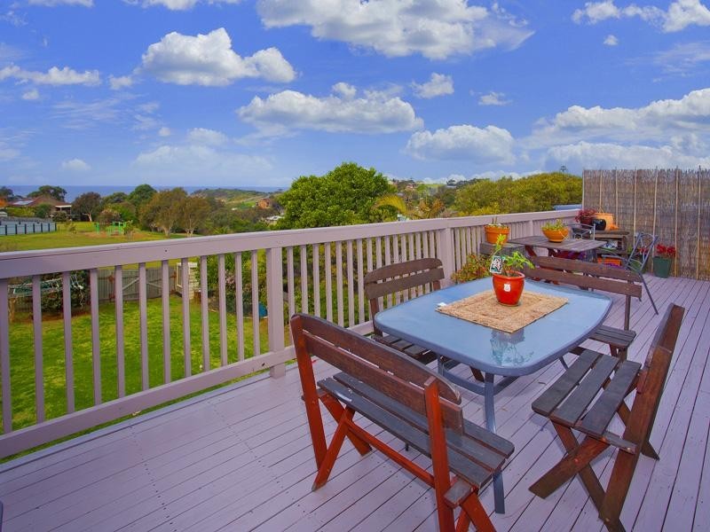 96 Riverside Drive, Kiama Downs NSW 2533