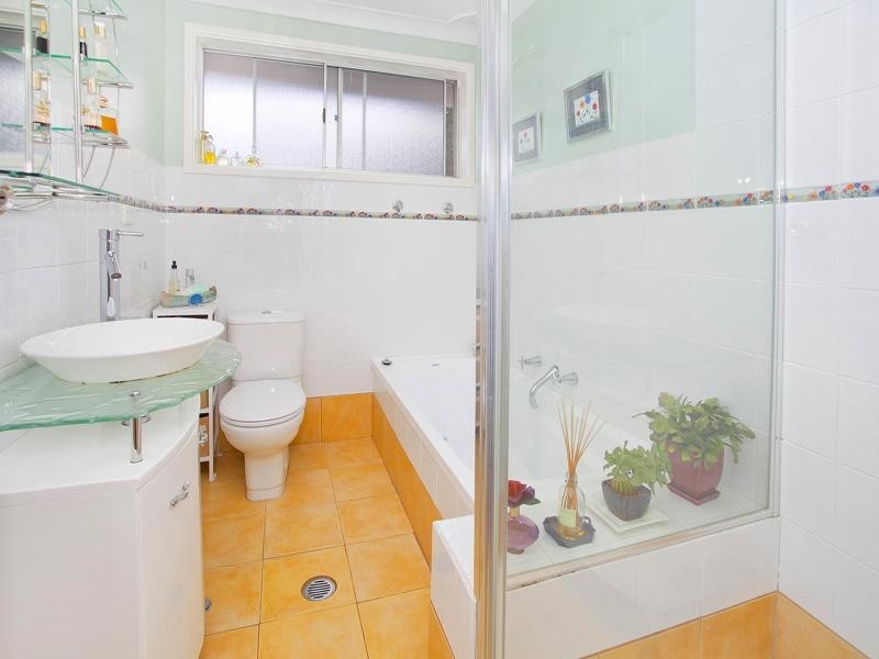 34 Flinders Avenue, Kiama Downs NSW 2533