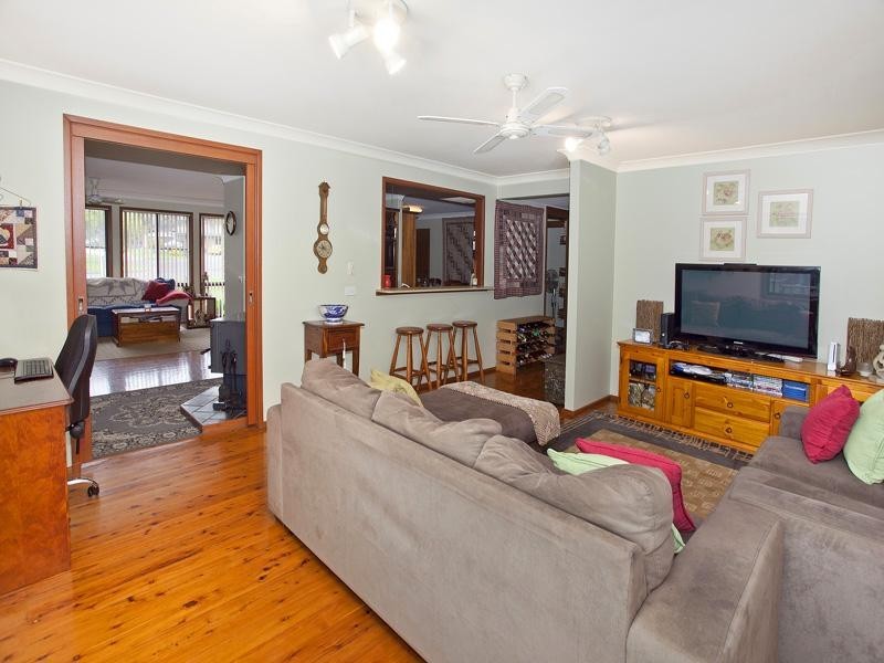9 Hoskings Crescent, Kiama Downs NSW 2533
