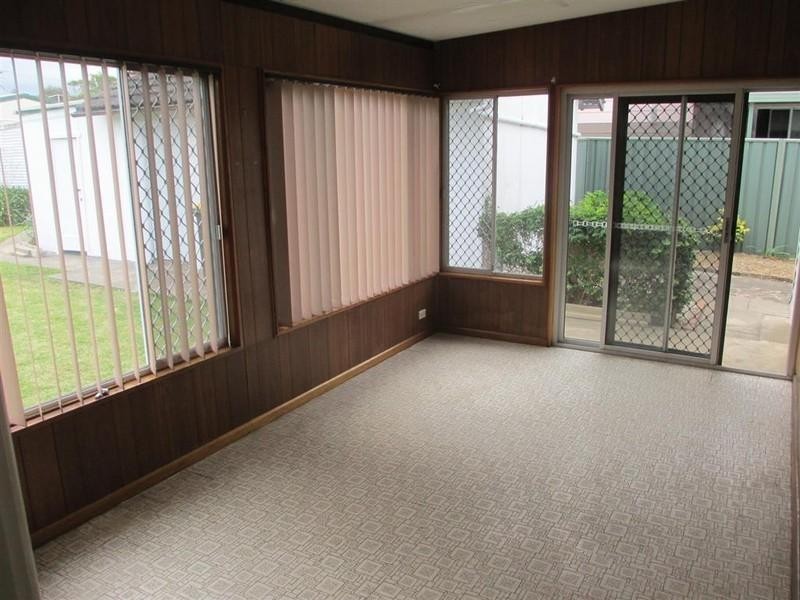 31 McGregor Avenue, Barrack Heights NSW 2528