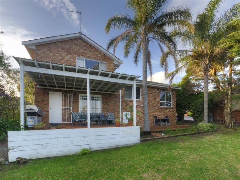 11 Irvine Street, Kiama NSW 2533