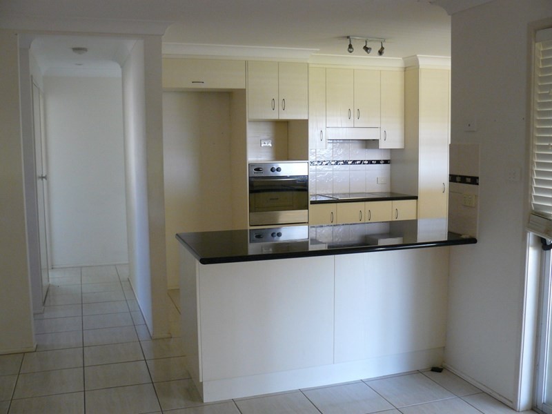 8 Julia Place, Moree NSW 2400