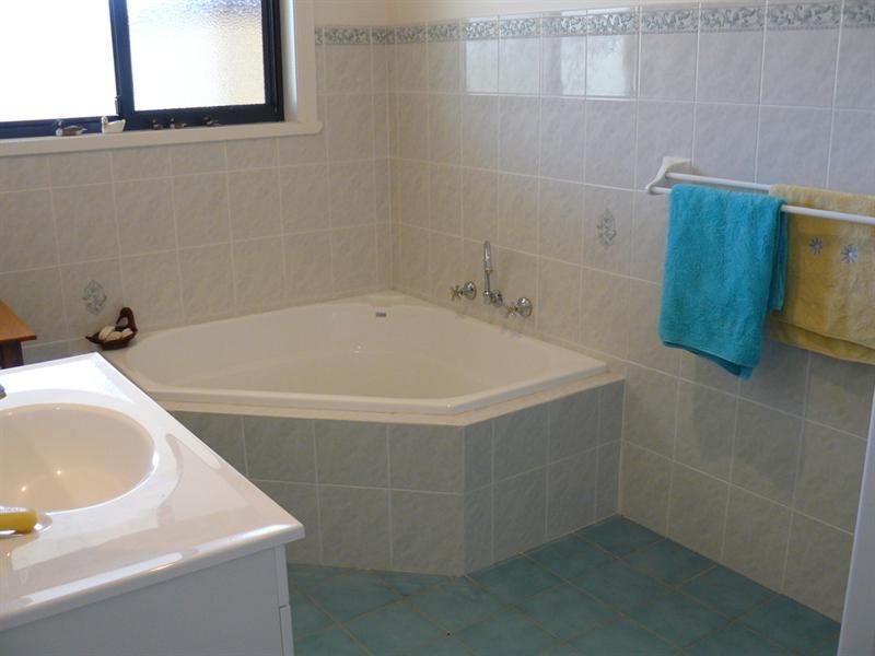 20 Tranquility Road, Moree NSW 2400