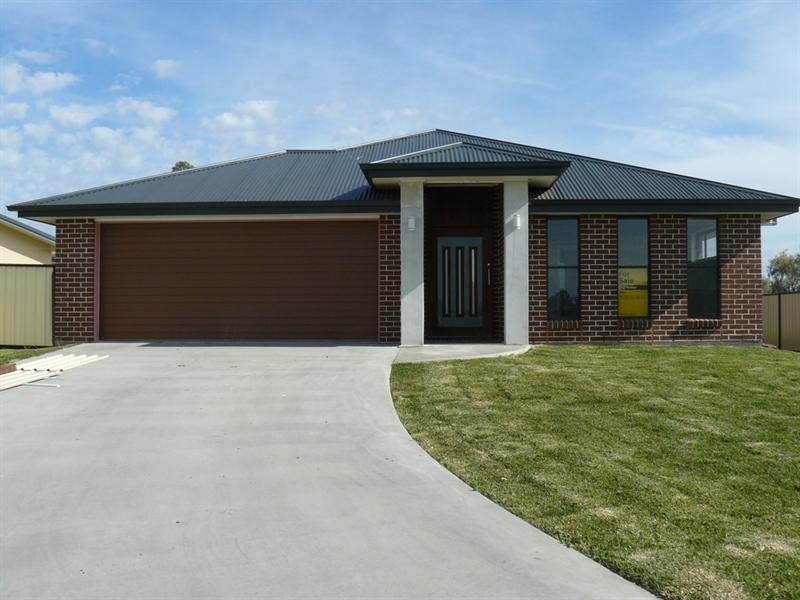 37 Bohenia Crescent, Moree NSW 2400