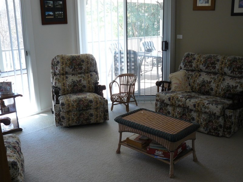 8 Kirkby Avenue, Moree NSW 2400