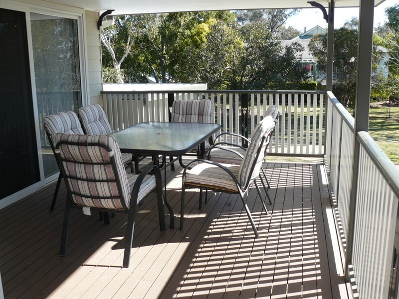 8 Kirkby Avenue, Moree NSW 2400