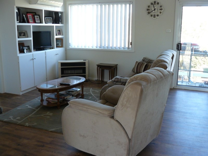 8 Kirkby Avenue, Moree NSW 2400