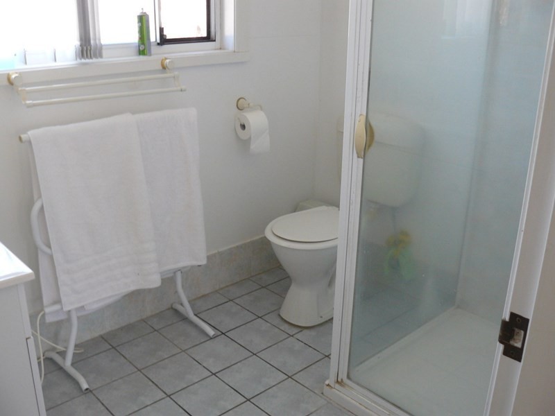 8 Kirkby Avenue, Moree NSW 2400