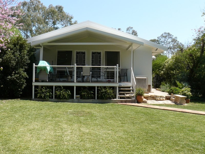 10 Merindah Avenue, Moree NSW 2400