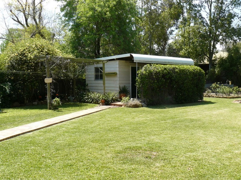 10 Merindah Avenue, Moree NSW 2400