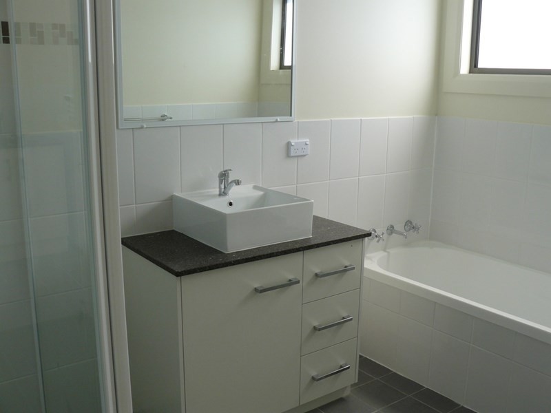 27 Bottlebrush Drive, Moree NSW 2400