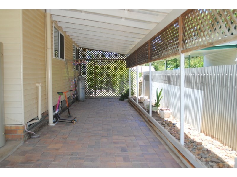 27 Drummond Street, Moree NSW 2400