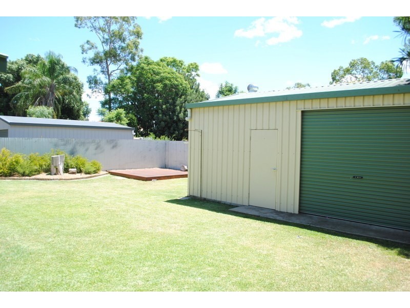 27 Drummond Street, Moree NSW 2400