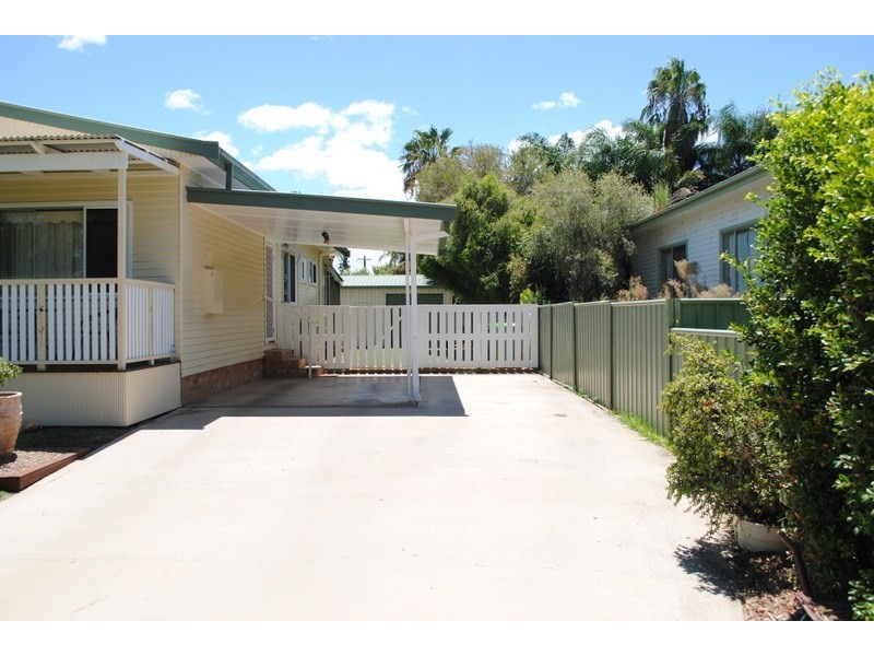 27 Drummond Street, Moree NSW 2400