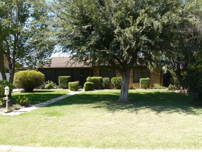 4 Allambie Place, Moree NSW 2400