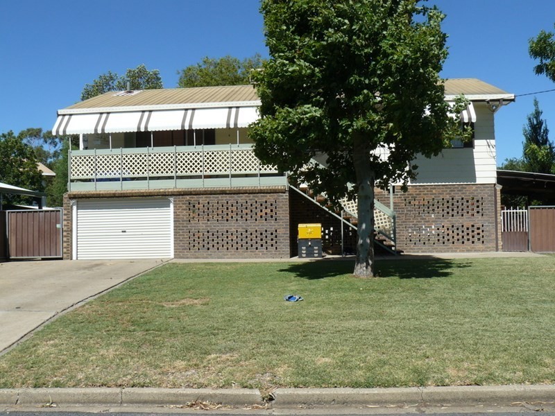 14 Kamilaroi Drive, Moree NSW 2400