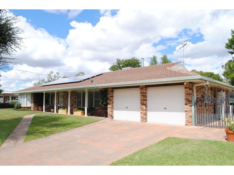 23 Boonery Road, Moree NSW 2400