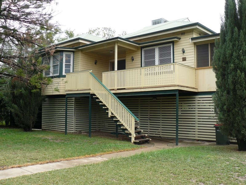 39 Gwydir Street, Moree NSW 2400