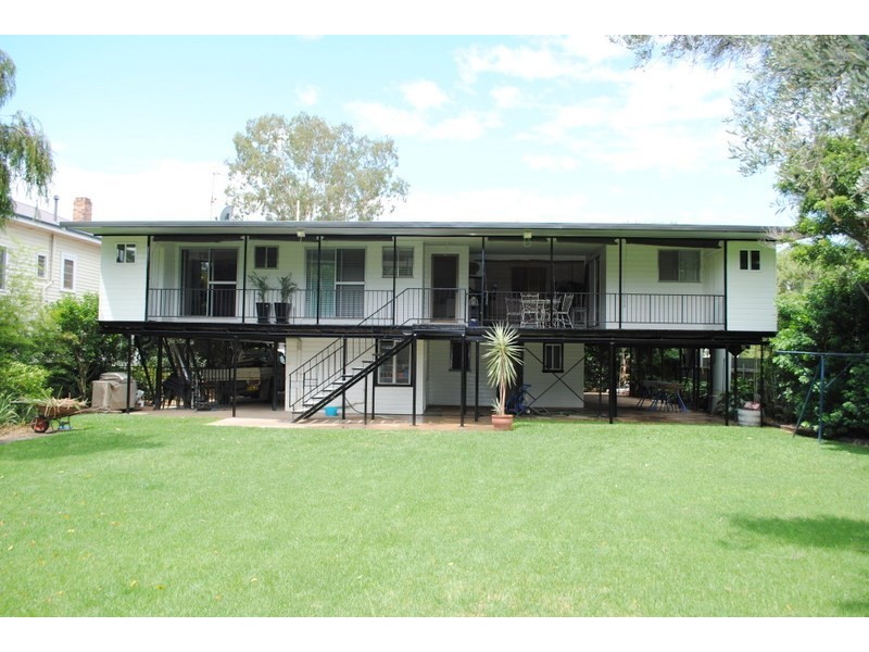 7 Queen Street, Moree NSW 2400