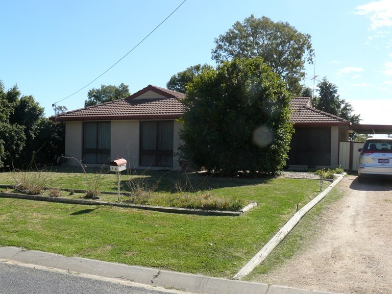19 Boland Drive, Moree NSW 2400