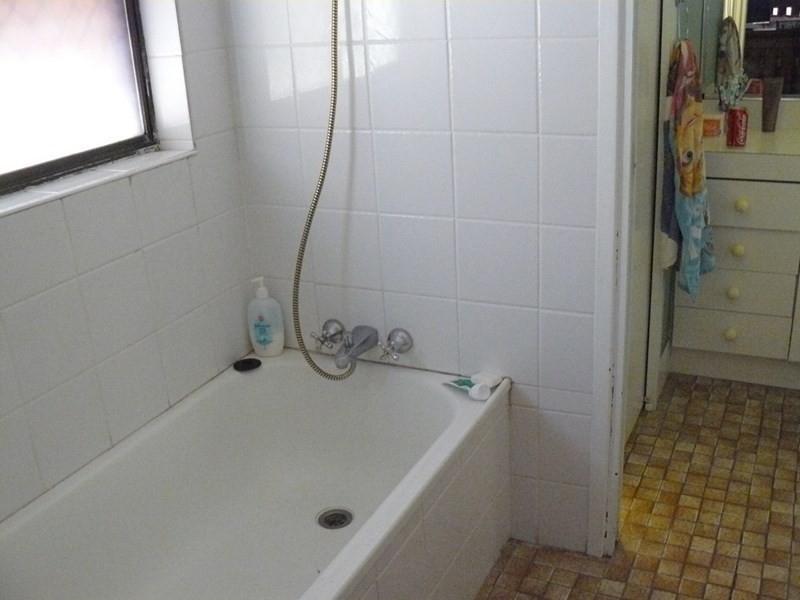 19 Boland Drive, Moree NSW 2400