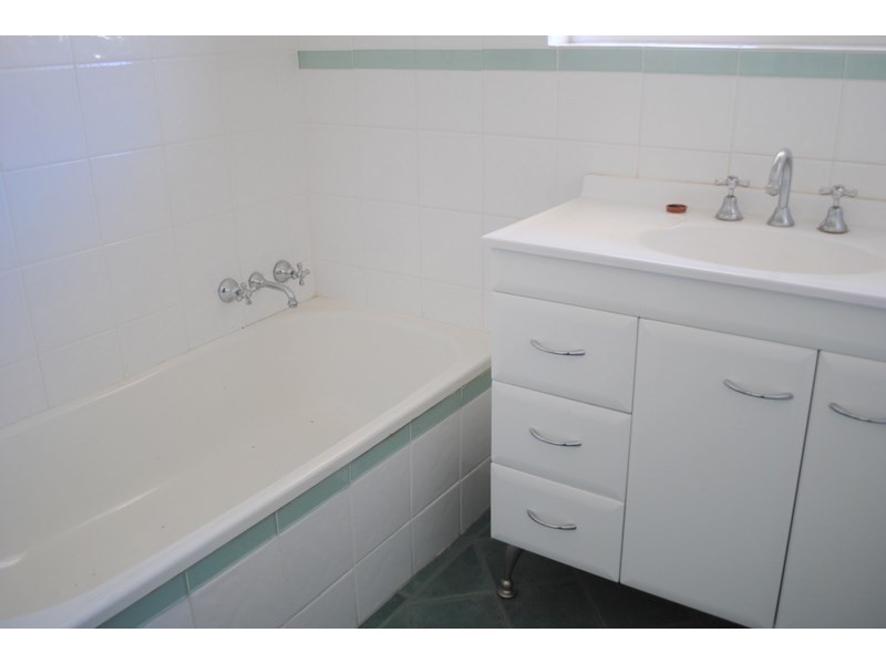 2-9 Dover Street, Moree NSW 2400