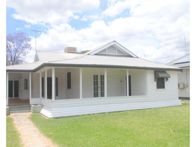84 Edward Street, Moree NSW 2400