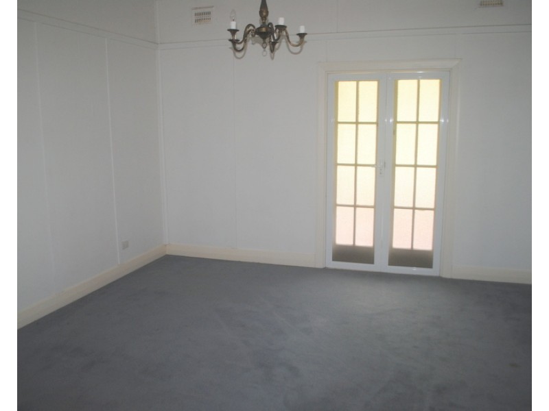 84 Edward Street, Moree NSW 2400