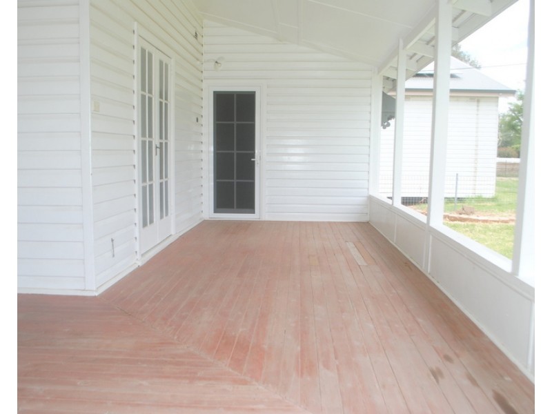 84 Edward Street, Moree NSW 2400