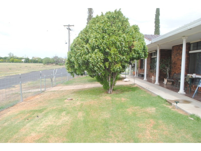 1 Delander Crescent, Moree NSW 2400
